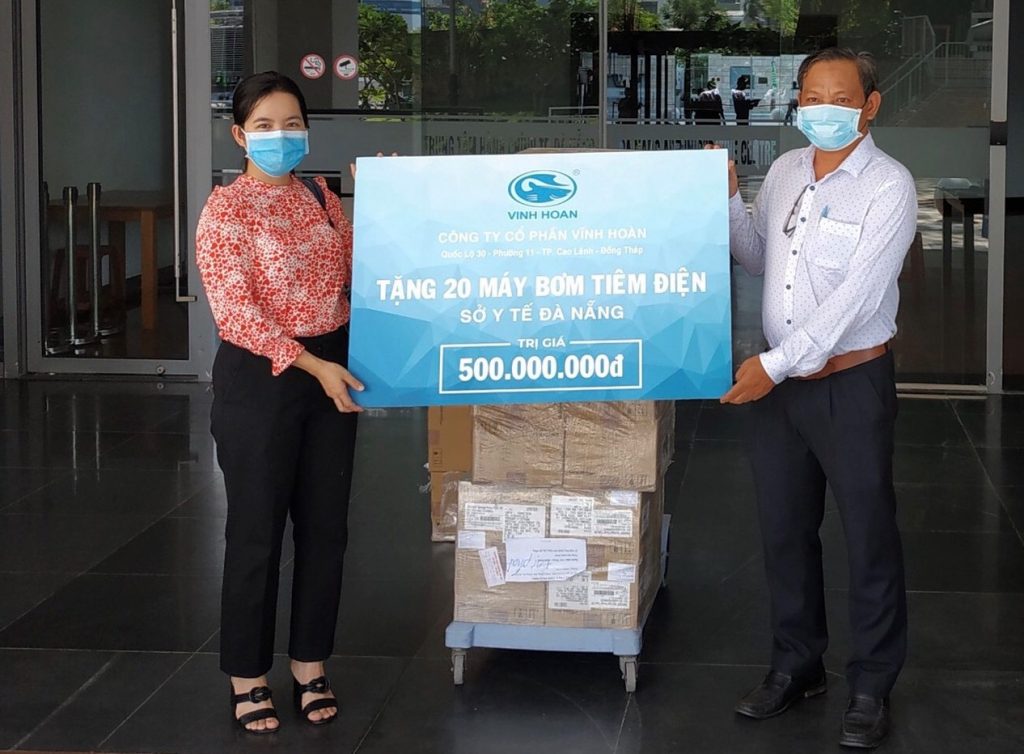 Vinh Hoan Donate Medical Equipment help fight COVID 19